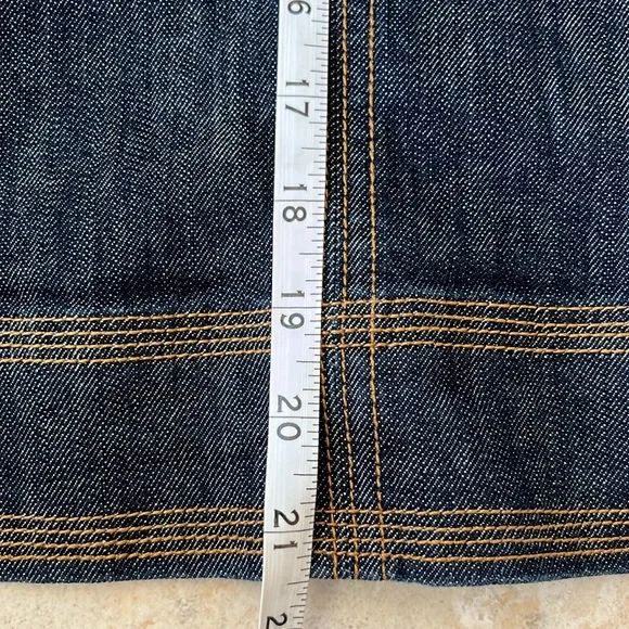 Dark wash A-line denim skirt Boden US 4/UK 8, Pockets, detail stitching - Picture 6 of 8